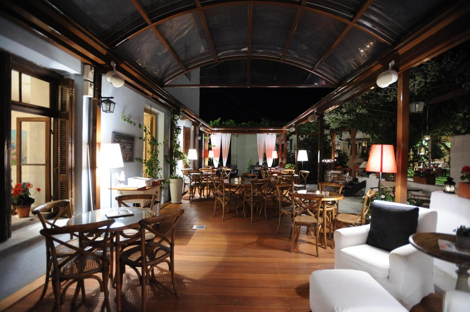 Boutique Hotel Kentrikon & Bungalows Agios Ioannis  Exterior photo