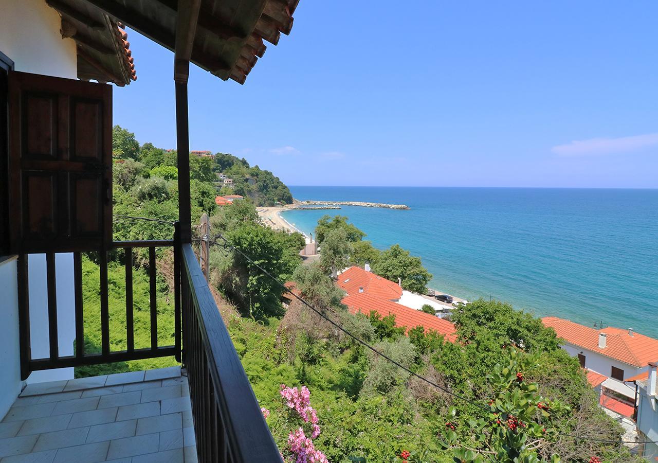 Boutique Hotel Kentrikon & Bungalows Agios Ioannis  Exterior photo