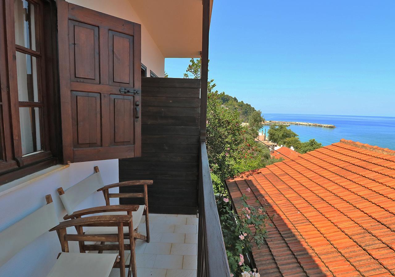 Boutique Hotel Kentrikon & Bungalows Agios Ioannis  Exterior photo